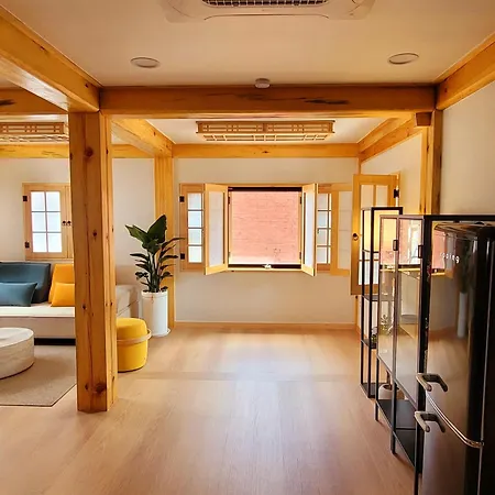 Insarang Vila