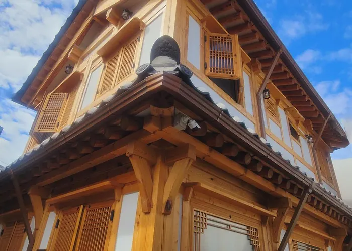 Insarang Villa